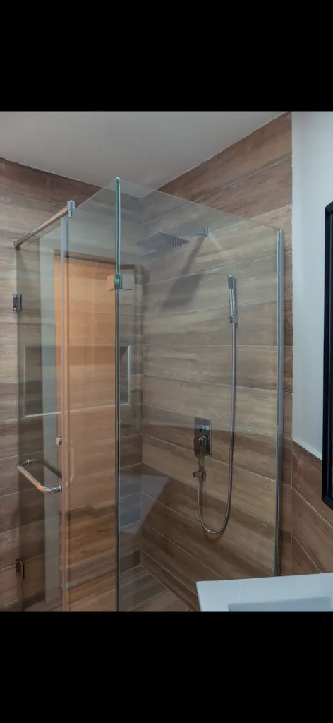 Zen 2 bedroom bathroom view.webp